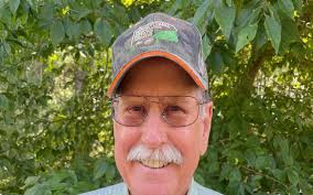 Columnist and former PSU professor Bill Lamont remembered