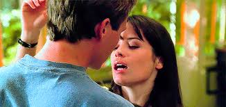 Le premier baiser de Piper et Leo est tout simplement parfait. : r/charmed