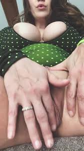 Hoppy_floppy pink dildo