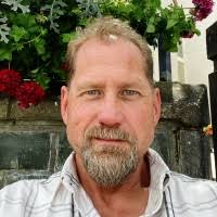 500+ Profile mit dem Suchbegriff „Steven“