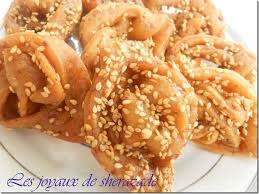 Chebakiya Griwech Marocain Les Joyaux De Sherazade Recette Alimentation Cuisine Du Moyen Orient Griwech