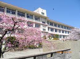 桜塚 高校