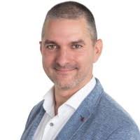 10200+ "Ferenc &" profiles