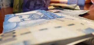 Para acceder al bono clase media 2021 se requieren ingresos mensuales entre $ 408.125 y $ 1.500.000; Bono De 500 Mil Pesos Para Clase Media Quienes Pueden Acceder T13