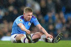 Manchester city can confirm that kevin de bruyne suffered. Kevin De Bruyne Offers Reassuring Injury Update After Hobbling Off Vs Leicester Manchester Evening News