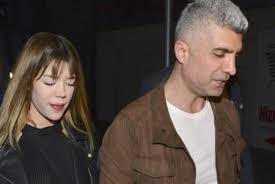 Aslen ağrı'lı bir ailenin çocuğu olan ve kürt kökenli olan deniz, çocukluğunun çok büyük bir bölümünü aydın şehrinde. The Custody Case Started Between Ozcan Deniz And Feyza Aktan Feyza Aktan S First Words