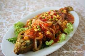Ok berbalik kepada resepi ikan siakap masam manis ni, kat sini saya kongsikan resepi yang paling simple dan mudah untuk dibuat terutamanya kepada yang baru nak belajar. Resepi Ikan Masak Masam Manis Simple Resep Masakan Khas
