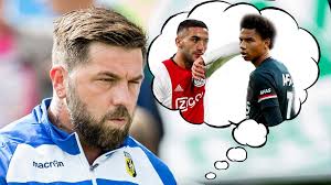 Nainggolan steekt draak met ronaldo en pogba, de boer vindt kritiek vervelend voor zijn vrouw. Dit Is Het Gecombineerde Elfal Van Az En Ajax Van Theo Janssen Rtl Nieuws