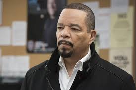 His mother had died earlier when he was in the third grade. Bild Zu Ice T Bild Ice T Filmstarts De