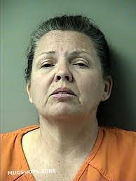 Chandra Ewing's Instagram, Twitter & Facebook