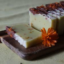 Где здесь выход на посадку № …? Pin Auf Cosmetiques Maison