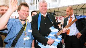 Contact lange haare on messenger. Horst Seehofer Als Fettes Brot Nachfolger Absatzwirtschaft