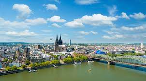 Closed sundays and public holidays and of course by phone at +49 (0) 221 346 43 0 (monday to friday: Cologne The Skyscraper Center
