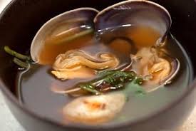 Ozoni Is A Traditional Japanese Dish To Ring In The New Year On January 1st You Are Greeted Almost At The Door With A Hot B Hawaiian Food Recipes Ozoni Recipe