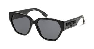 Avec vos nouvelles lunettes de soleil dior pour femme, sélectionnées par grandoptical. Lunettes De Soleil Dior Femme Grandoptical