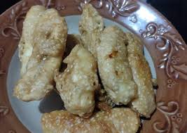 Lagi kepingin sambel dengan aroma terasi,. Cara Membuat Pisang Goreng Wijen Yang Gurih Resep Terlengkap