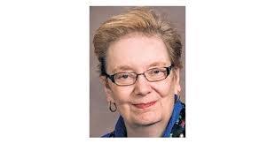 Elizabeth Varnum's Instagram, Twitter & Facebook