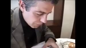 Anthony Bourdain visits Gordon Ramsay's restaurant