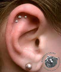 Triple Triangle Cartilage Piercing Google Search Ear Jewelry Silver Ear Cuff Triple Cartilage Piercing