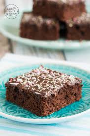 Einfacher Saftiger Schokokuchen Vom Blech Backen Macht Glucklich Rezept Schokoblechkuchen Kuchen Rezepte Einfach Saftiger Schokoladenkuchen