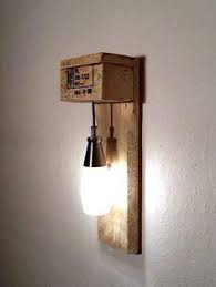 Diy Anleitung Mobel Aus Paletten Bauen Via Dawanda Com Mobel Aus Paletten Paletten Lampe