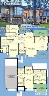 Some simple house plans place a hall bathroom between the bedrooms, while others give each bedroom a private bathroom. 3 Bedroom Mansion House Plans Novocom Top