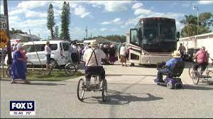 Amish community in sarasota florida. Florida Town Of Pinecraft Remains Popular Destination For Winter Weary Amish Youtube