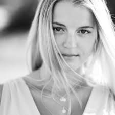 Mitarbeitende von Schoenergie GmbH