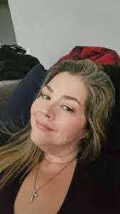 Lindsey Wickman's Instagram, Twitter & Facebook