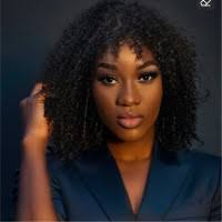 1900+ perfiles de «Maxine