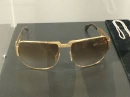 Pair Of Elvis Sunglasses He Had In The Repair Shop In 1977 Went Up For Auction January 2015 With Images Elvis Sunglasses Elvis Elvis Presley