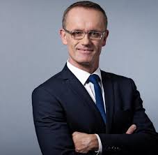Deutsche bank is not legally obliged to show prices or values of the underlying. Deutsche Bank 18 000 Jobs Fallen Weg So Radikal Wird Der Umbau Welt