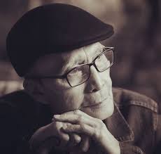 Edi sutrisno di rumah sakit saiful anwar malang ruang 20 kamar 8. Sapardi Djoko Damono Twitter Dibanjiri Puisi Puisi Sang Maestro