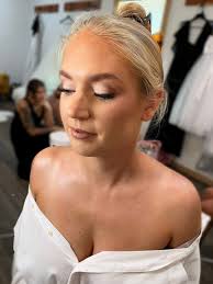 Licensed makeup artist for weddings in Alabama