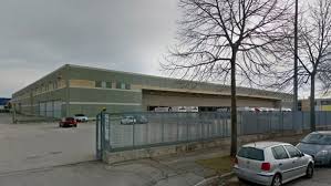 Sul posto ambulanza e automedica di trentino emergenza incidente sul lavoro, pannelli di legno gli rovinano addosso: Infortunio Sul Lavoro Da Pittarello Muore Dopo Tre Giorni L Operaio Travolto Dal Tir Il 16 Gennaio 2020