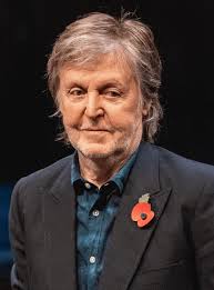 Toh Jack ke papa Rolling Stones ke member hain aur uske uncle ek Beatle  hain. : r/piratesofthecaribbean