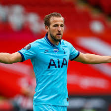 Tottenham hotspur striker harry kane helped his side bag a comfortable win in the first leg of the round of 16 of the europa league. The Moment That Summed Up The Problems Harry Kane Is Having With His Tottenham Team Mates Football London