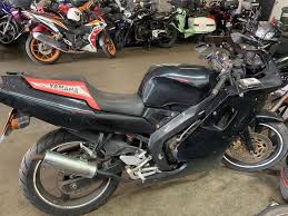 Aquí informamos sobre precios, promociones y especificaciones técnicas de los productos comercializados exclusivamente a través de nuestra red de distribuidores autorizados. Yamaha Tzm Singapore Running Azmimuhamad Garage89 Facebook