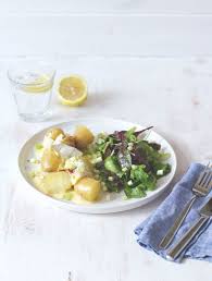 Rezept Fur Neue Kartoffeln Mit Gebackenem Camembert Moeyskitchen Com Gebackener Camembert Essen Rezepte