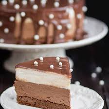 Entremet A La Mousse Aux Chocolats Kinder Recette En 2020 Chocolat Kinder Chocolat Mousse Au Chocolat