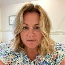 Carol Fineman's Instagram, Twitter & Facebook