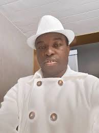 My brother is a wonderful father, im very proud of you and I love you ❤️