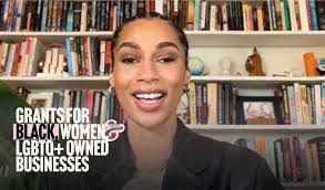 Ofelia Patrick's Instagram, Twitter & Facebook