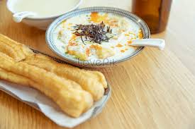 Cakoi atau juga dikenali sebagai youtiao, churros goreng cina dan donut cina adalah doh berbentuk panjang yang digoreng dan berwarna perang keemasan selepas siap dimasak. Sarapan Cina Gambar Unduh Gratis Imej 501159325 Format Jpg My Lovepik Com