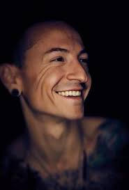 She has many friends, but only a few best friends. 110 Chester Bennington Ideas Chester Bennington Bennington Chester