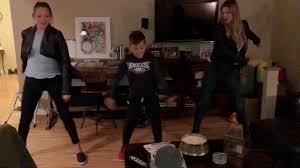Jes Macallan On Twitter What I Learned This Weekend With The Little Siblings How To Floss And Ihavenoideawhatthatotherdanceis Also When You Kick Your Little Brother In The Hand While Dancing Apparently You Just