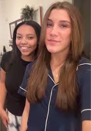 Mara Barnes's Instagram, Twitter & Facebook