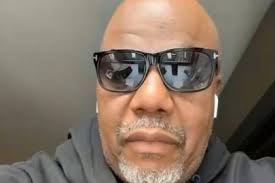 Globetrotter Max Pearce displays stunning artwork at Miami's Art Basel