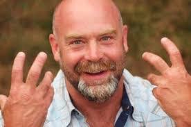 Brad Straw's Instagram, Twitter & Facebook