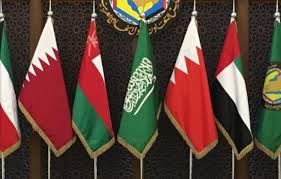 رانيا محمود ياسين تكشف سبب اصرار رئيسة وزراء بريطانيا علي حضور مؤتمر القمه الخليجيه. F38jfczymogbem